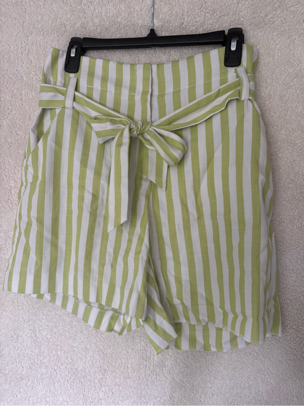 New York & Co 7th Ave Striped Tie-Waist Shorts - Light Green/White Size 6